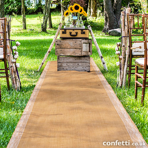 Rustic style burlap aisle runner | Confetti.co.uk