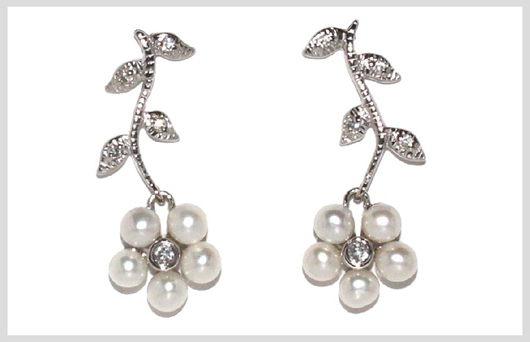 Disgraceful Grace Silver & Pearl Earrings