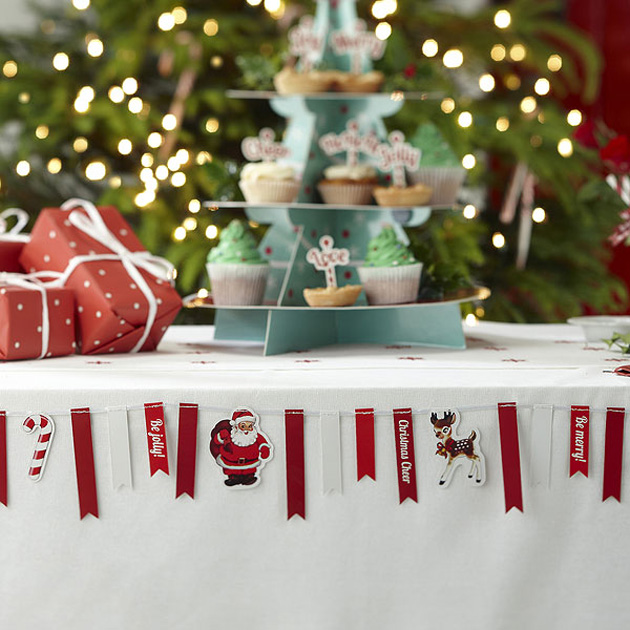 Christmas Table Decor at the Confetti Shop