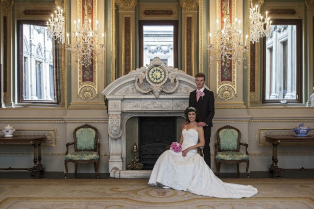 The Drawing Room at the Historic London Wedding Venue Drapers' Hall | Confetti.co.uk