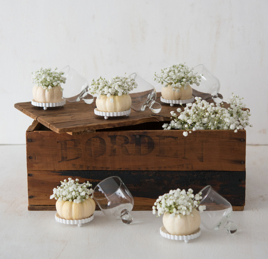 White Pumpkins and Bell Jars DIY - Autumn Wedding DIY Wedding Favours - White Autumn Decor - Pumpkin Wedding Favours | Confetti.co.uk