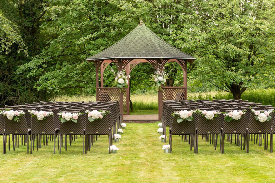 Silchester House Country House Wedding Venue in Hampshire - Intimate Outdoor Wedding Ceremony Ideas - Beautiful Outdoor Wedding Gazebo | Confetti.co.uk