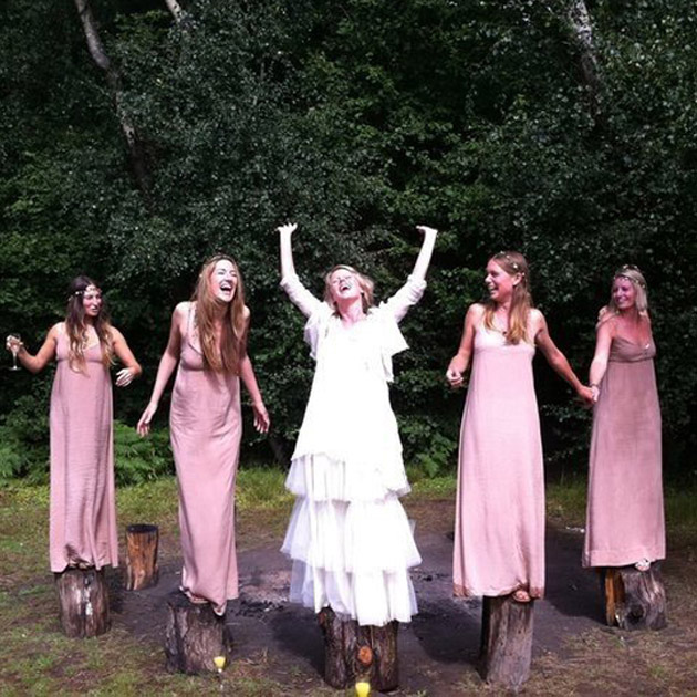 Rustic theme bride and bridesmaids photography