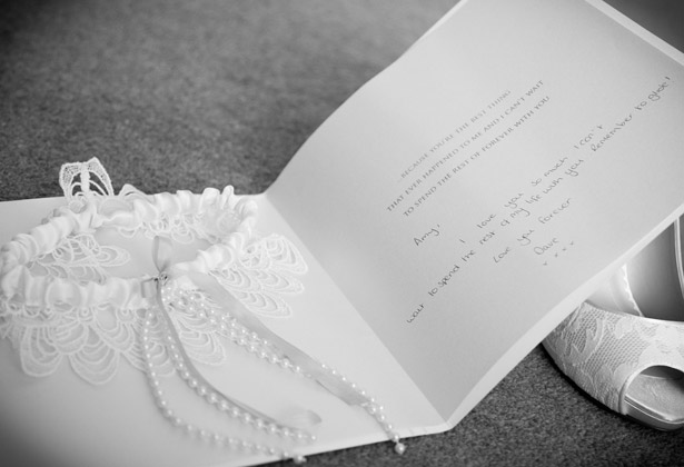 White-and-pearl-details-garter