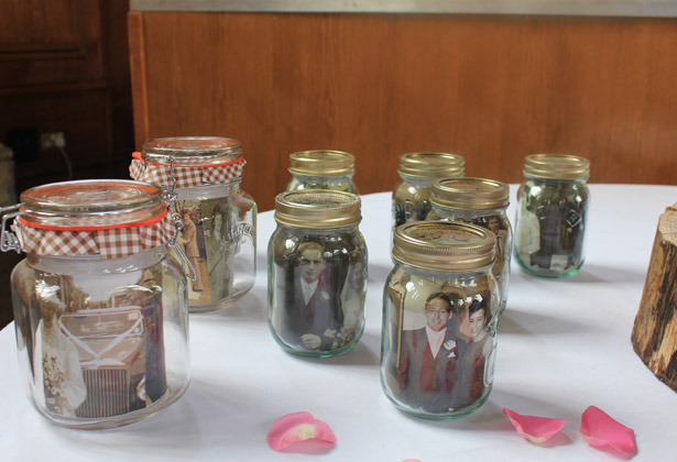 jars DIY wedding day 