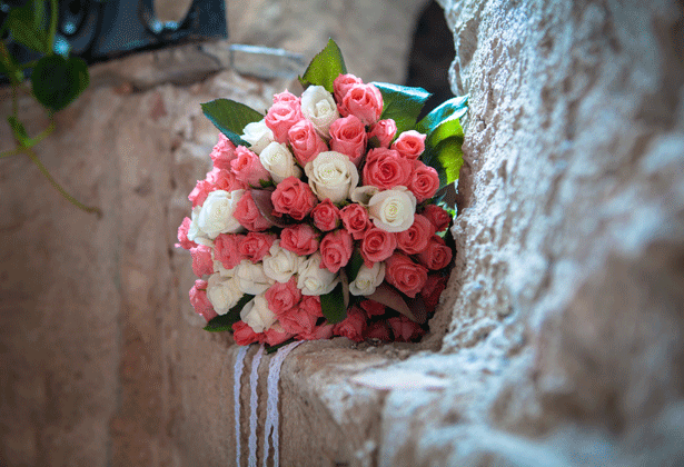 Pink and white rose bouquet 