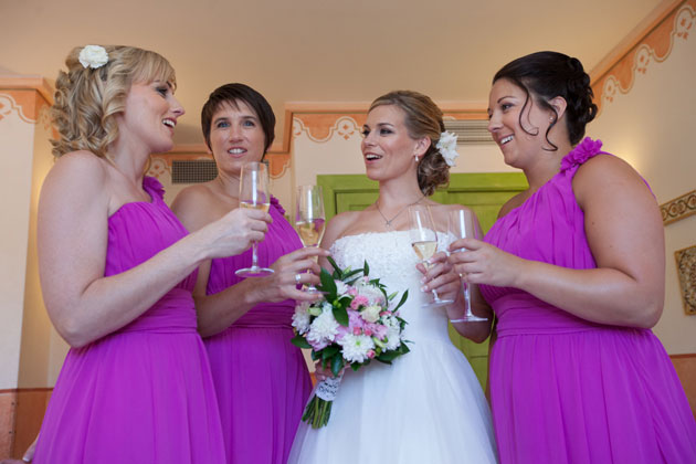 The bride and the bridesmaids ready for the wedding 