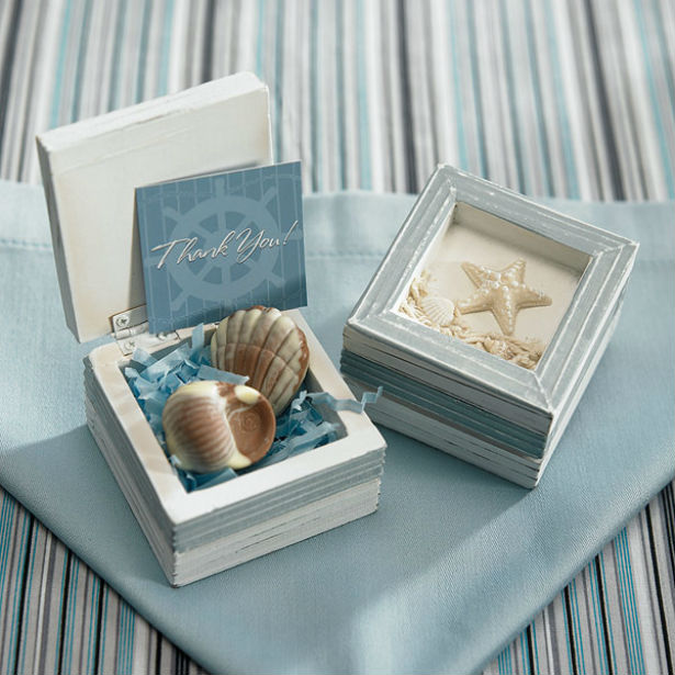 Blue beach theme wooden favour box | Confetti.co.uk