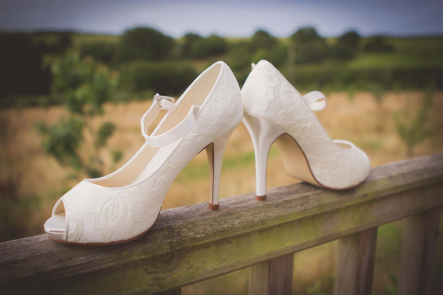 White patterned pep toe wedding shoes 