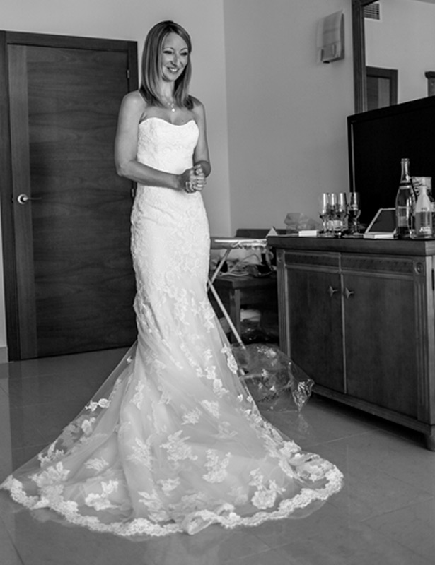 Bride in her Benjamin Roberts dress. 