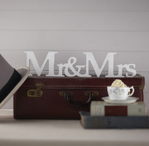 Mr & Mrs Wooden Sign