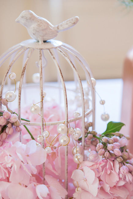 Pretty Pink and White Wedding Birdcage Centrepiece | Confetti.co.uk