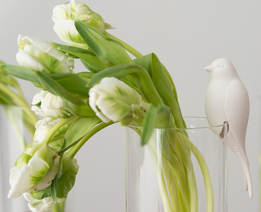 Spring Tulips Wedding Decor | Confetti.co.uk