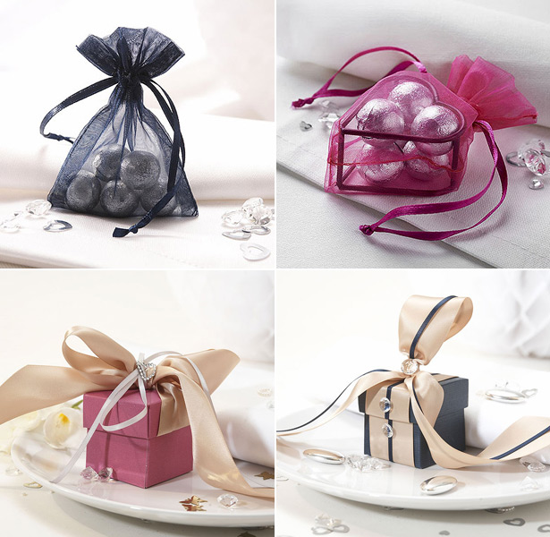 Navy and pink colour combination wedding favours 