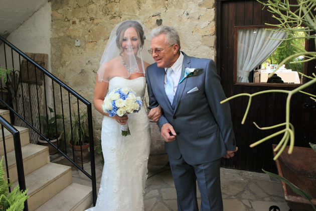 The bride with her father 