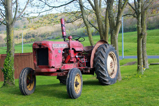 Red tractor