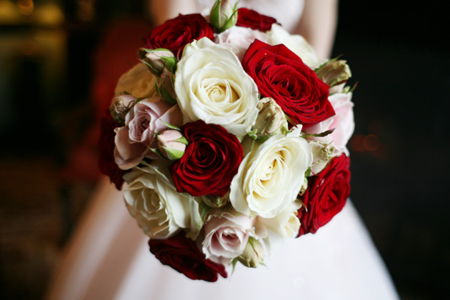 Ivory and red bridal bouquet | Confetti.co.uk