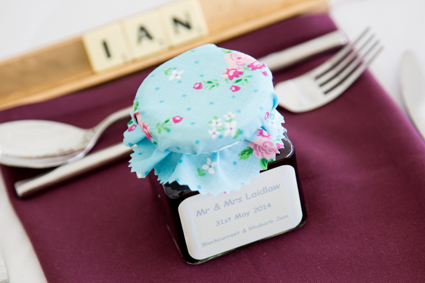 Mini personalised jam jar favours | Scrabble place names | Confetti.co.uk 