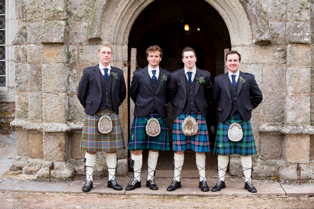 Groom and groomsmen in kilts | Confetti.co.uk