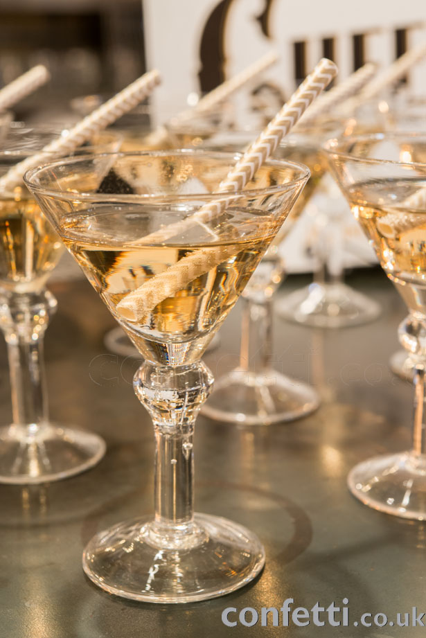 Sophisticated gold martinis with opulent straws from www.confetti.co.uk