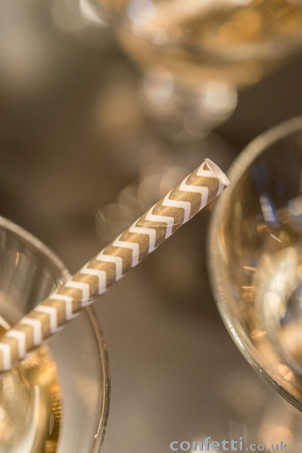 Gold chevron sipper straws from www.confetti.co.uk