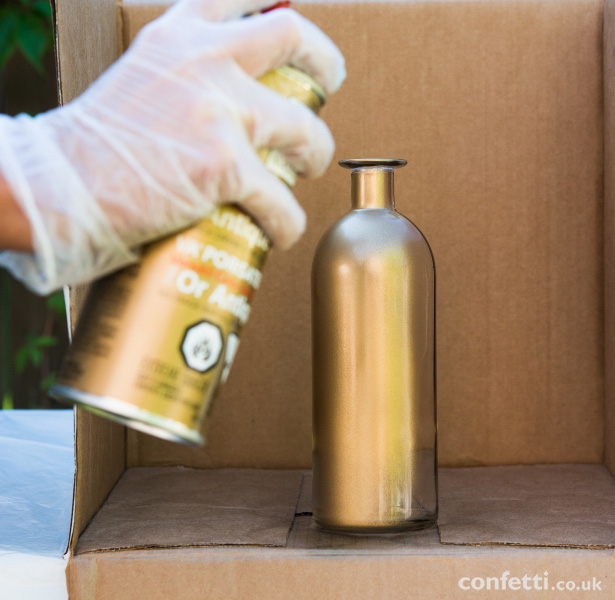 Apply a second coat of spray paint | Confetti.co.uk