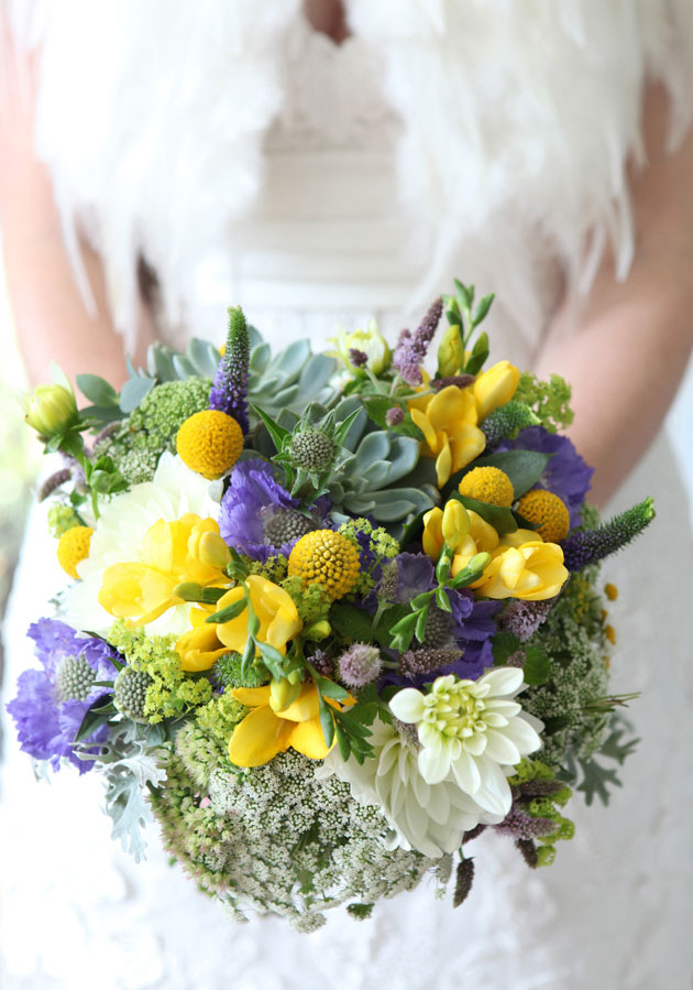 Bridal bouquet inspiration | Seaonal wedding Bouquet | Wildflower wedding bouquet | Confetti.co.uk  