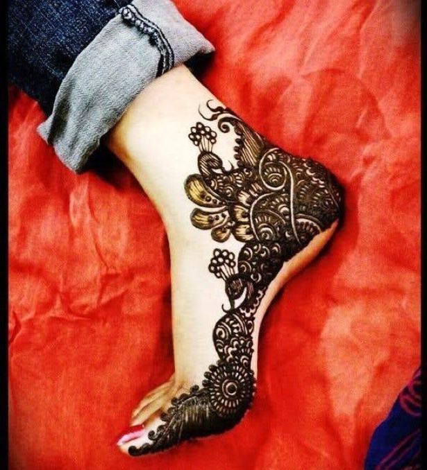 Bridal mehndi for your feeet | Contemporary mehdni designs for your feet | Confetti.co.uk