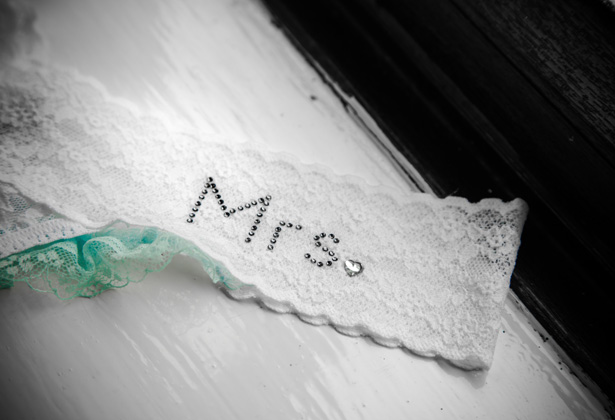 Lace ‘Mrs’ white garter| Becki and Rob’s Real Wedding By Jenny Martin Photography | Confetti.co.uk