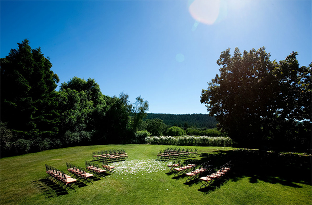 Square wedding ceremony seating | Confetti.co.uk