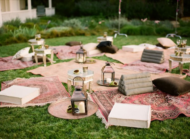 Rugs and blankets wedding seating | Confetti.co.uk