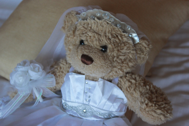 Teddy bear bride | Rhiannon & Michael’s Real Wedding | Confetti.co.uk 