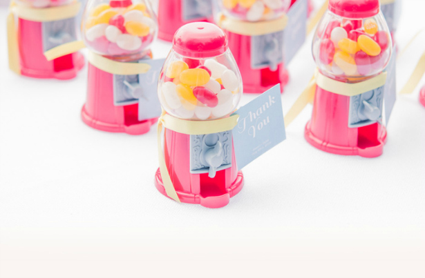 2015 Wedding Favour Trends: Retro Wedding Favours from Confetti.co.uk