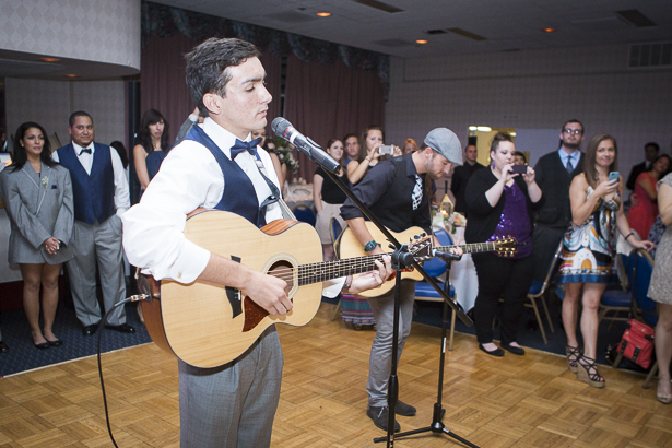 Live rendition of “I just don’t think I’ll ever get over you” by Collin Hay by the groomsmen | Crystal & Giampaolo California Real Wedding |Destination Wedding | Confetti.co.uk 