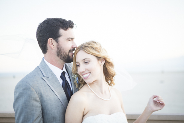 The newlyweds by the beach | Outdoor wedding ceremony ideas | Beach wedding | Crystal & Giampaolo California Real Wedding |Destination Wedding America | Confetti.co.uk 