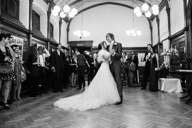 The first dance | Shasha and James real wedding | 1920’s Great Gatsby Wedding Confetti.co.uk 