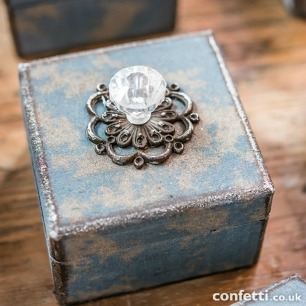 Vintage favour box