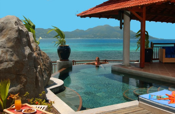 Beachcomer Seychelles