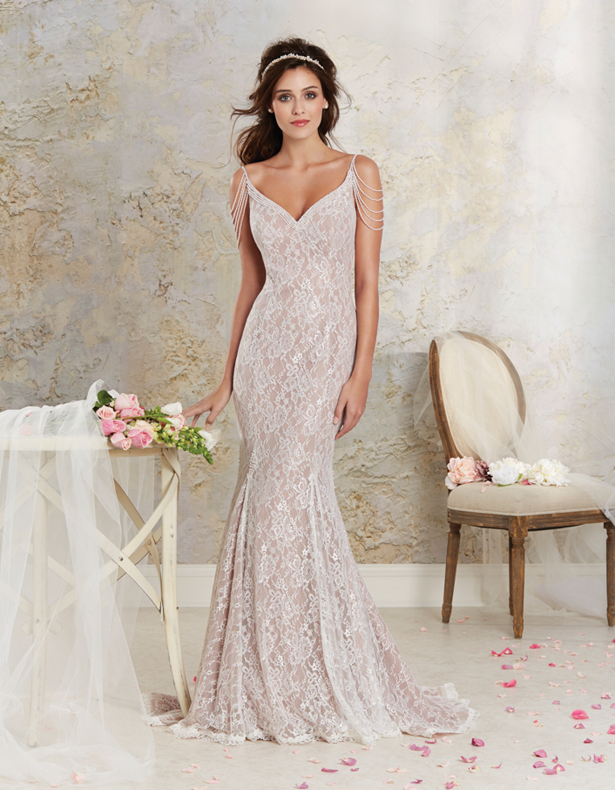 Modern Vintage by Alfred Angelo - Autumn 2015 - Style 8531 | Confetti.co.uk