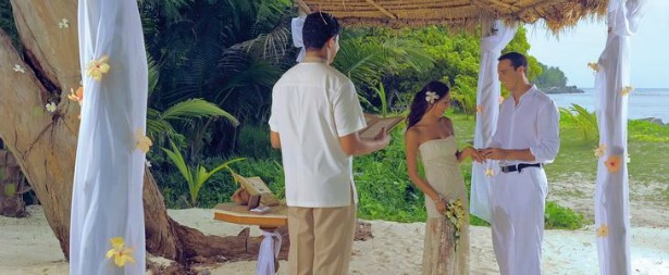 Beachcomber Seychelles wedding on beach