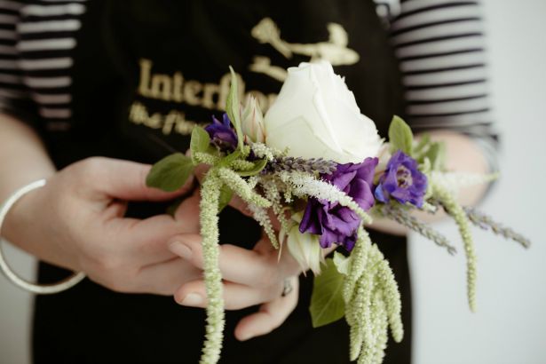 Interflora DIY half flower crown | Confetti.co.uk