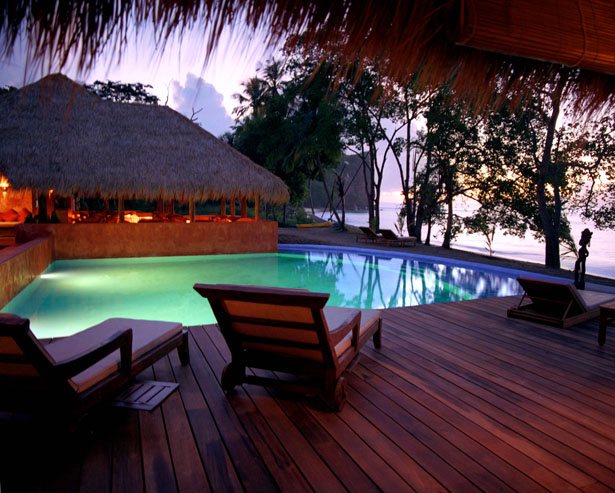 Take a dip in this majestically lit swimming pool on your honeymoon | Confetti.co.uk