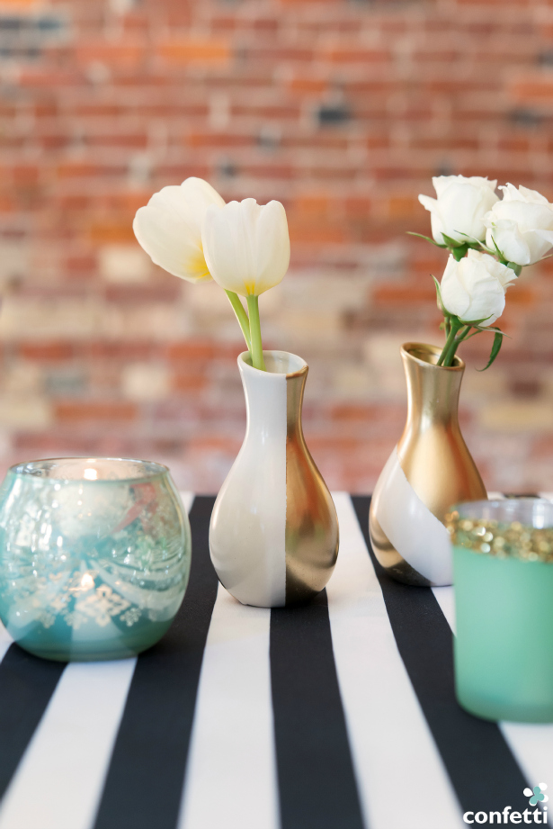 Give our mini decorative favour vases a new look with a spray of gold metallic paint. | Confetti.co.uk