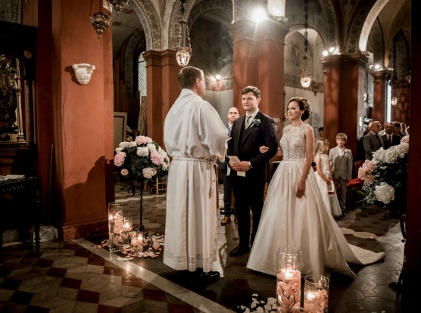 The ceremony at Fernanda and Toby's real wedding | Confetti.co.uk