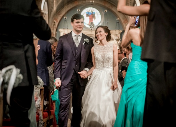 The ceremony at Fernanda and Toby's real wedding | Confetti.co.uk