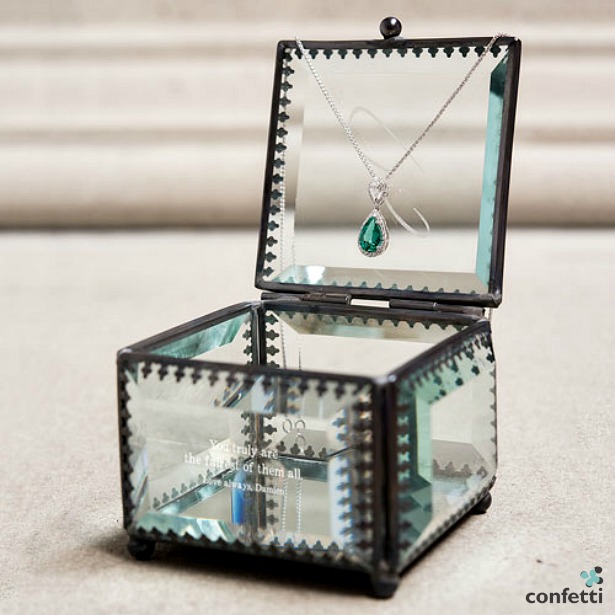 Glass jewellery box  | Confetti.co.uk