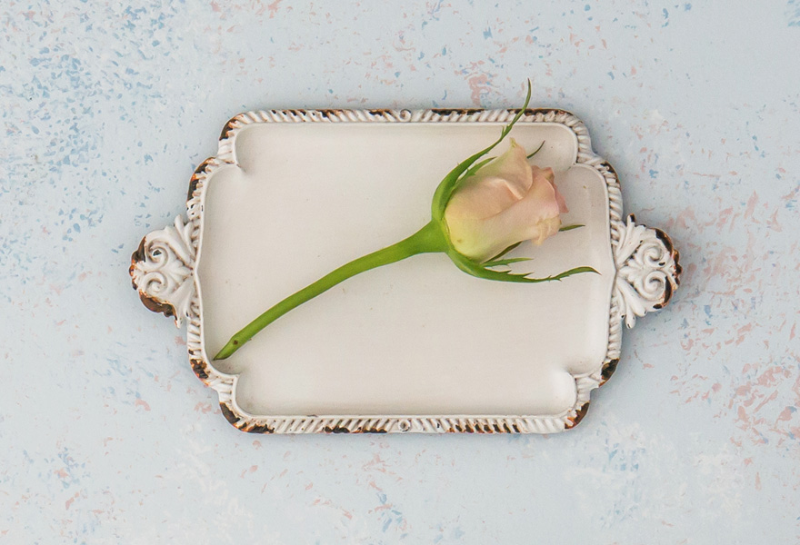 Antique White Miniature Metal Ring Tray - Alternative Wedding Ring Box Ideas | Confetti.co.uk