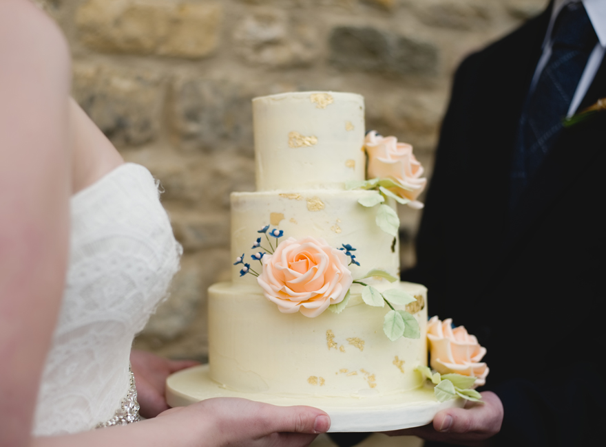 Cake - Karen at Sticky Fingers - Rutland Water Golf Club Wedding | Confetti.co.uk