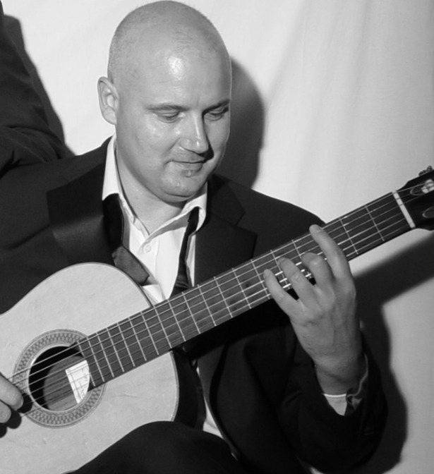 Wedding Entertainment by Barry Martin Solo Singer and Guitarist | Confetti.co.uk