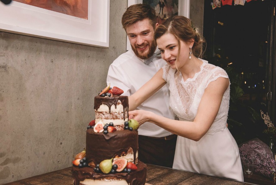 Wedding cake at Kristina and Max's Real Wedding at Westminter Abbey | Confetti.co.uk